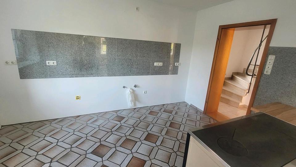 Interesentenstop Bauernhaus zu vermieten 7 zimmer