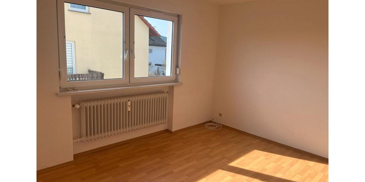 Etagenwohnung Stockheim - 4 Zimmer, 90 m&sup2;, 595&euro; | Angebot:26326238