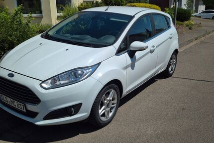 Ford Fiesta 81.000 km 6.500 &euro; Saarlouis 66740