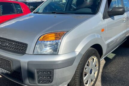 Ford Fusion 186.764 km 1.980 € Rendsburg 24768