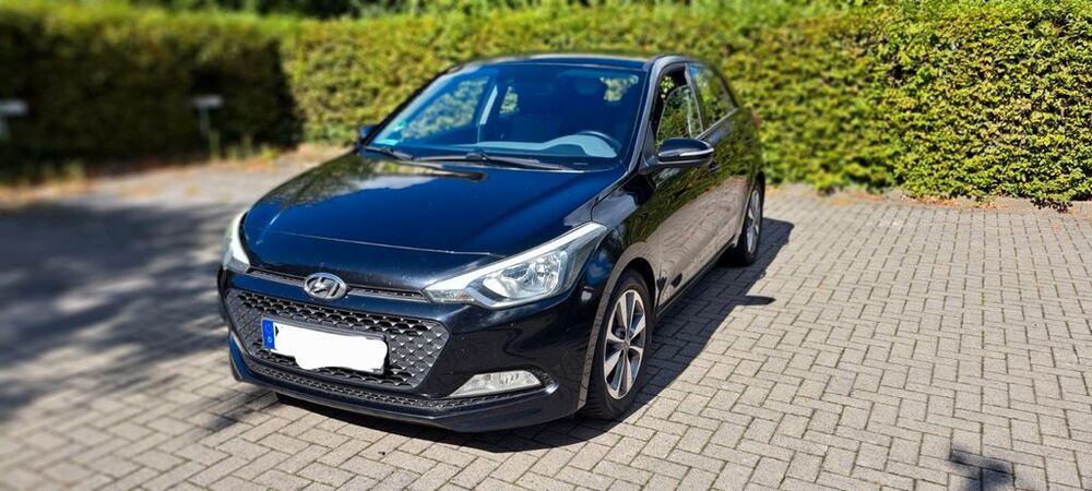 i20