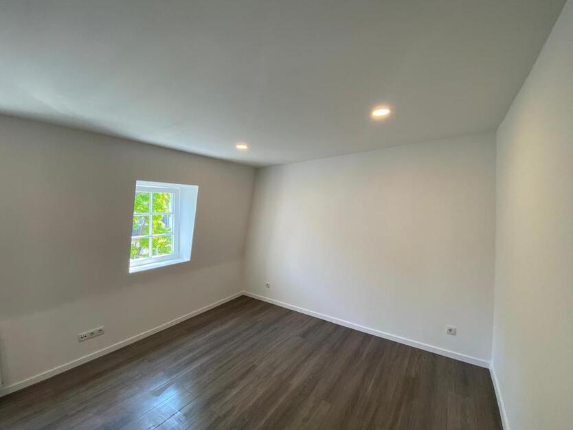 Helle 2-Zimmer-Wohnung mit offener Wohnküche & Abstellraum in NW zimmer