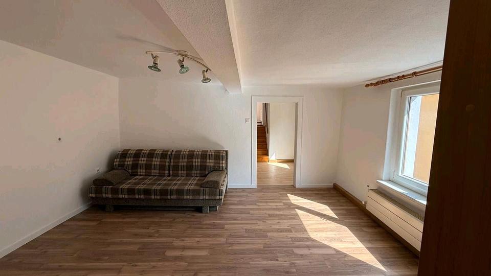 Einfamilienhaus Pausa-Mühltroff Mühltroff - 5 Zimmer, 145 m&sup2;, 1.100&euro; | Angebot:26286416