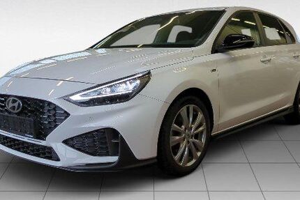 Hyundai i30 28.464 km 24.280 &euro; Dörth 56281