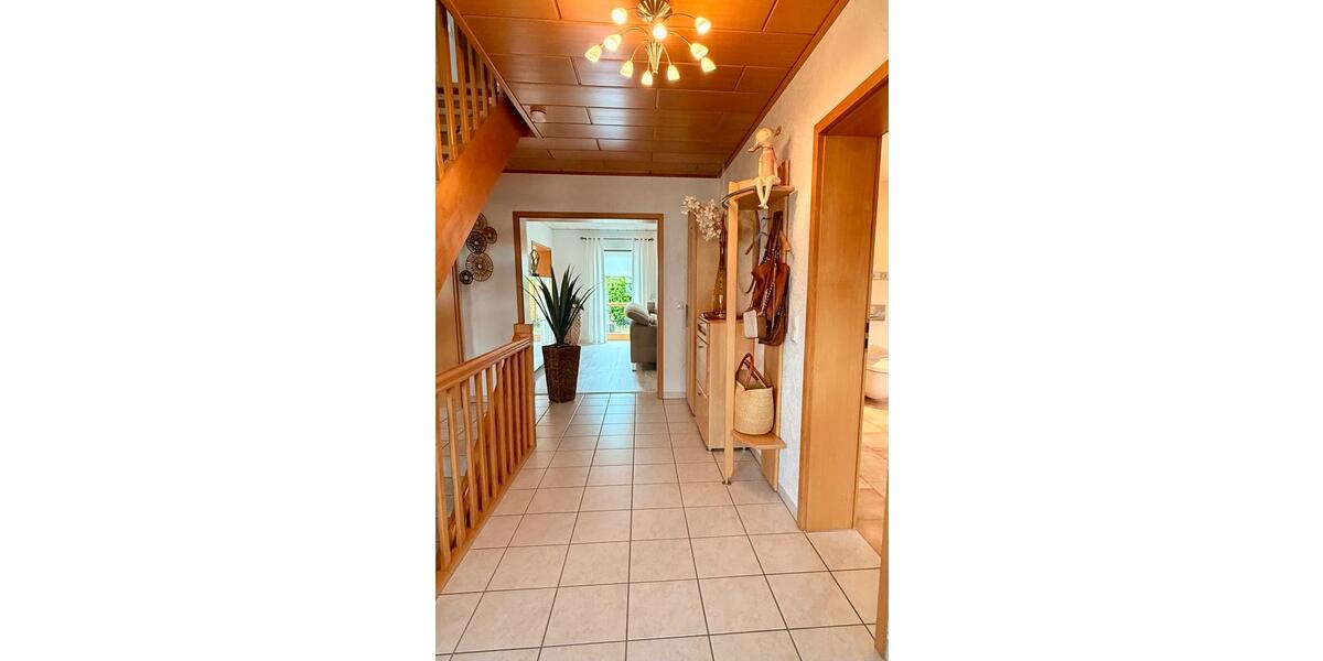 Einfamilienhaus Gersheim - 6 Zimmer, 155 m&sup2;, 439.000&euro; | Angebot:26939548