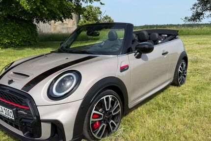 Mini John Cooper Works Cabrio 33.000 km 35.900 &euro; Weidenhahn 56244