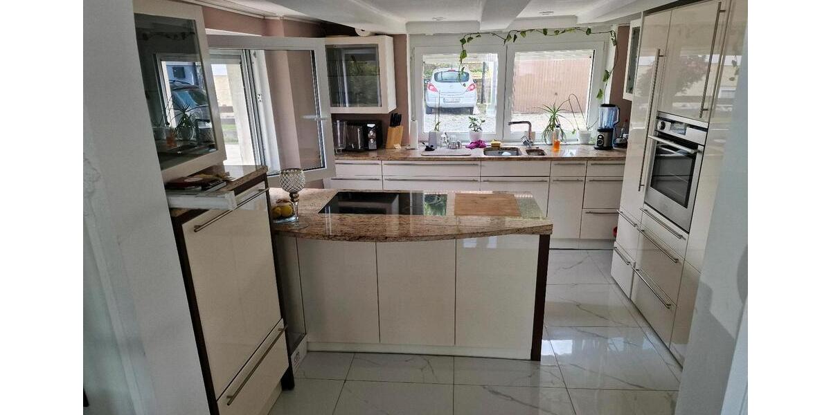Doppelhaushälfte Stockach - 4.5 Zimmer, 100 m&sup2;, 285.000&euro; | Angebot:27070360