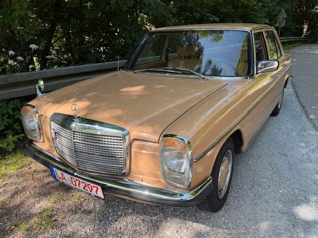 Mercedes-Benz 220 179.200 km 12.900 € Geisenhausen 84144
