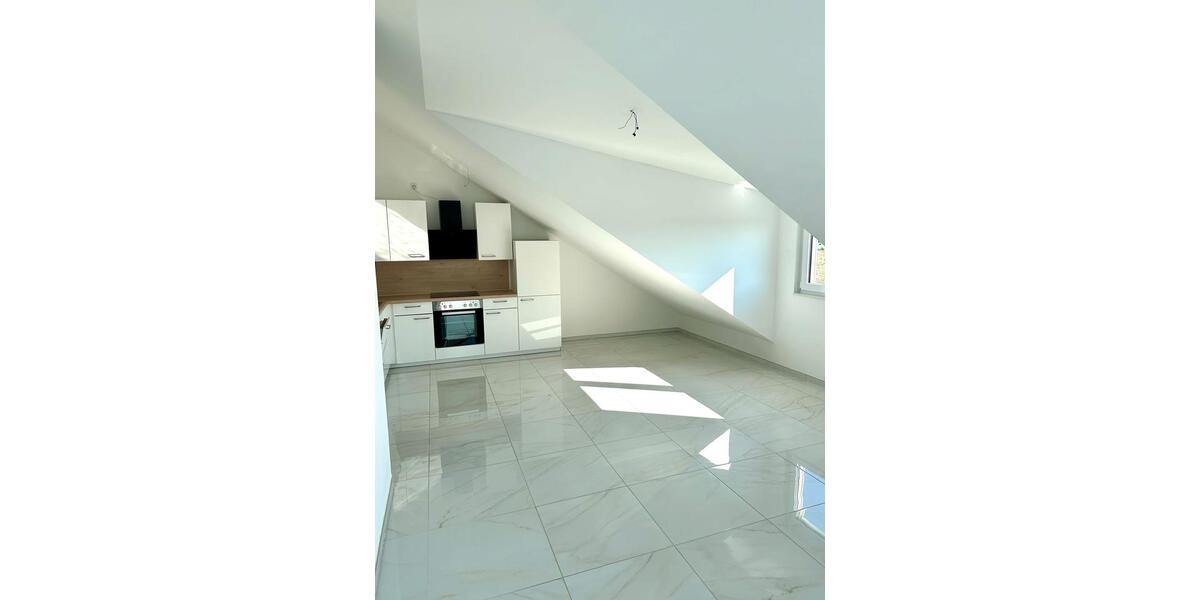 Dachgeschoßwohnung Bischofsheim - 2 Zimmer, 48 m&sup2;, 950&euro; | Angebot:26705427