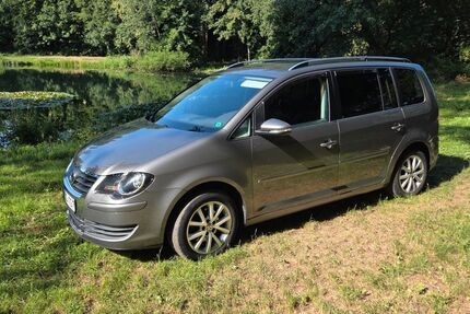 VW Touran 219.000 km 5.199 &euro; Wadern 66687