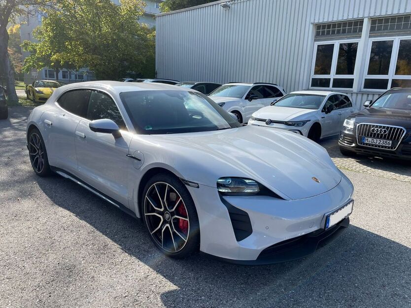 Porsche Taycan 16.500 km 69.990 € Mülheim an der Ruhr 45478