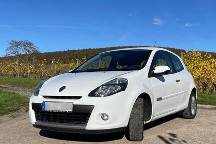 Renault Clio 119.500 km 3.100 &euro; Weinstadt 71384