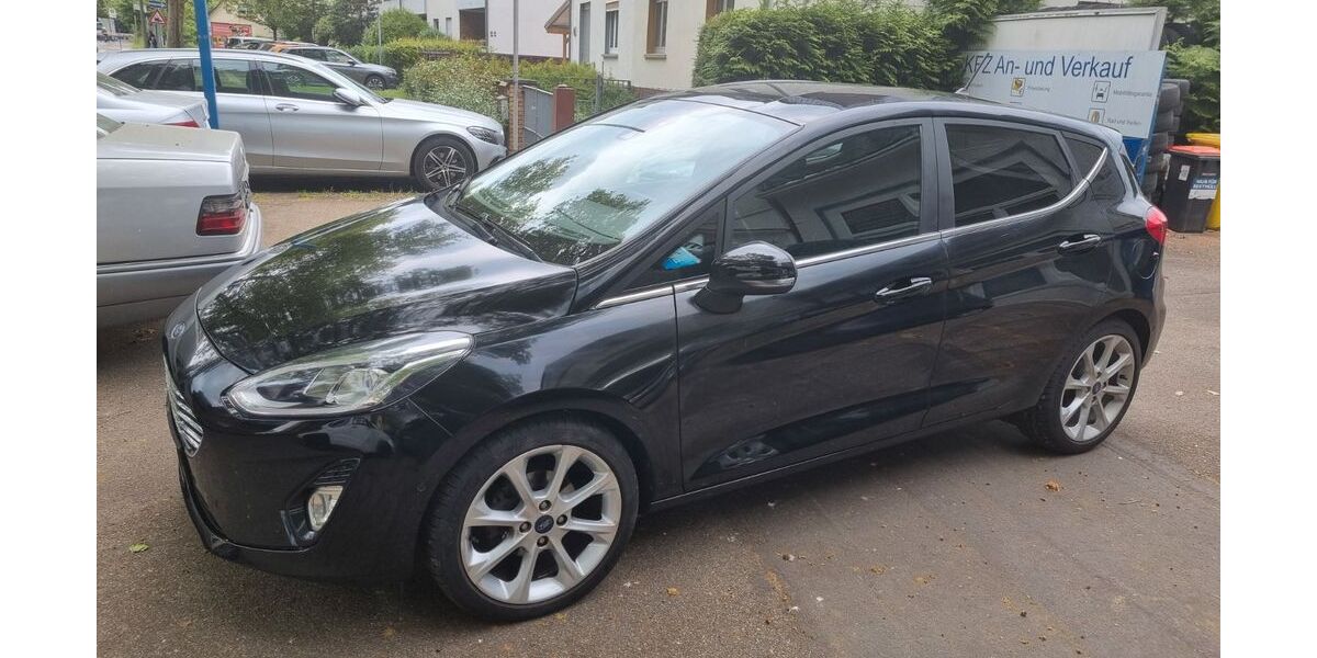 Ford Fiesta 146.000 km 7.100 &euro; Hanau 63457