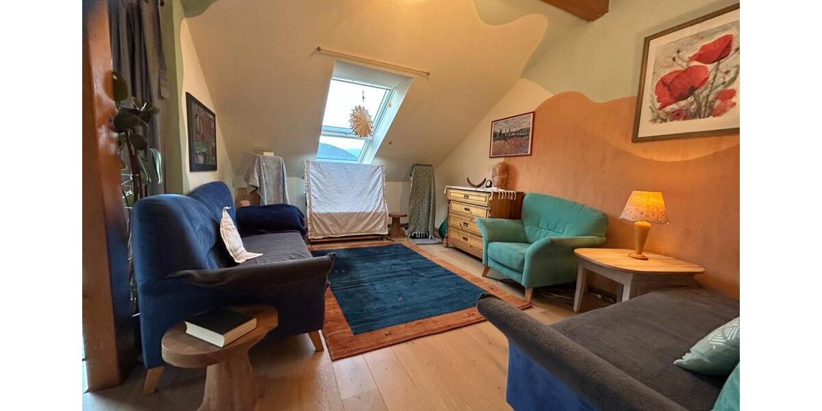 Dachgeschosswohnung in Bad Dürkheim-Hausen 2 zimmer