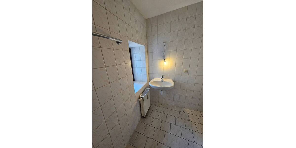 Zimmer Hartha - 220&euro; | Angebot:25776922