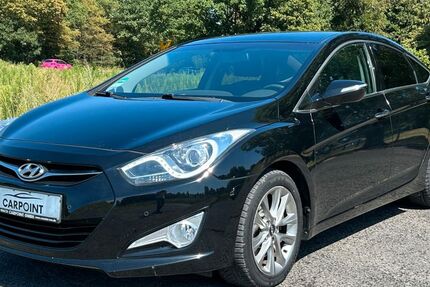 Hyundai i40 246.300 km 3.490 &euro; Neukirchen-Vluyn 47506