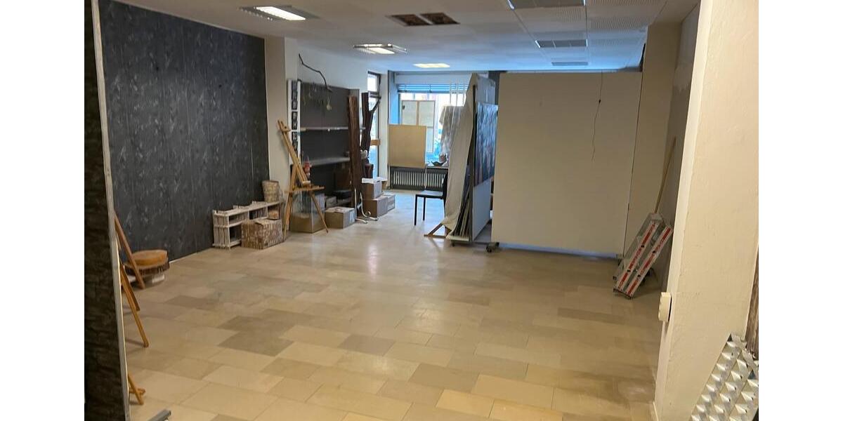 Gewerbeobjekt Weißenburg in Bayern - 300&euro; | Angebot:26555912