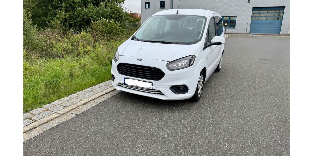 Ford Tourneo Courier 115.000 km 7.950 € Altdorf 90518