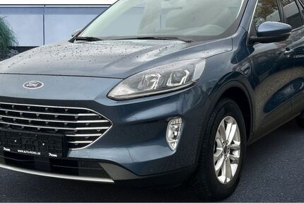 Ford Kuga 44.150 km 21.960 € Hartmannsdorf 09232