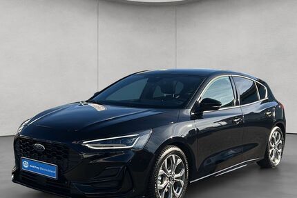 Ford Focus 10.942 km 24.440 € Esslingen 73730