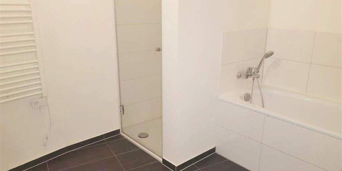 Etagenwohnung Mönchengladbach Stadtmitte - 3 Zimmer, 87 m&sup2;, 1.158&euro; | Angebot:24623558