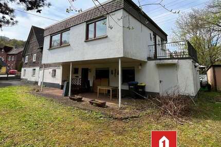 Haus Siegen / Geisweid Geisweid - 9 Zimmer, 180 m&sup2;, 149.000&euro; | Angebot:26446236