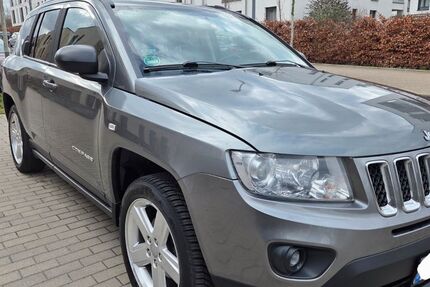 Jeep Compass 132.456 km 8.790 &euro; Dortmund 44263