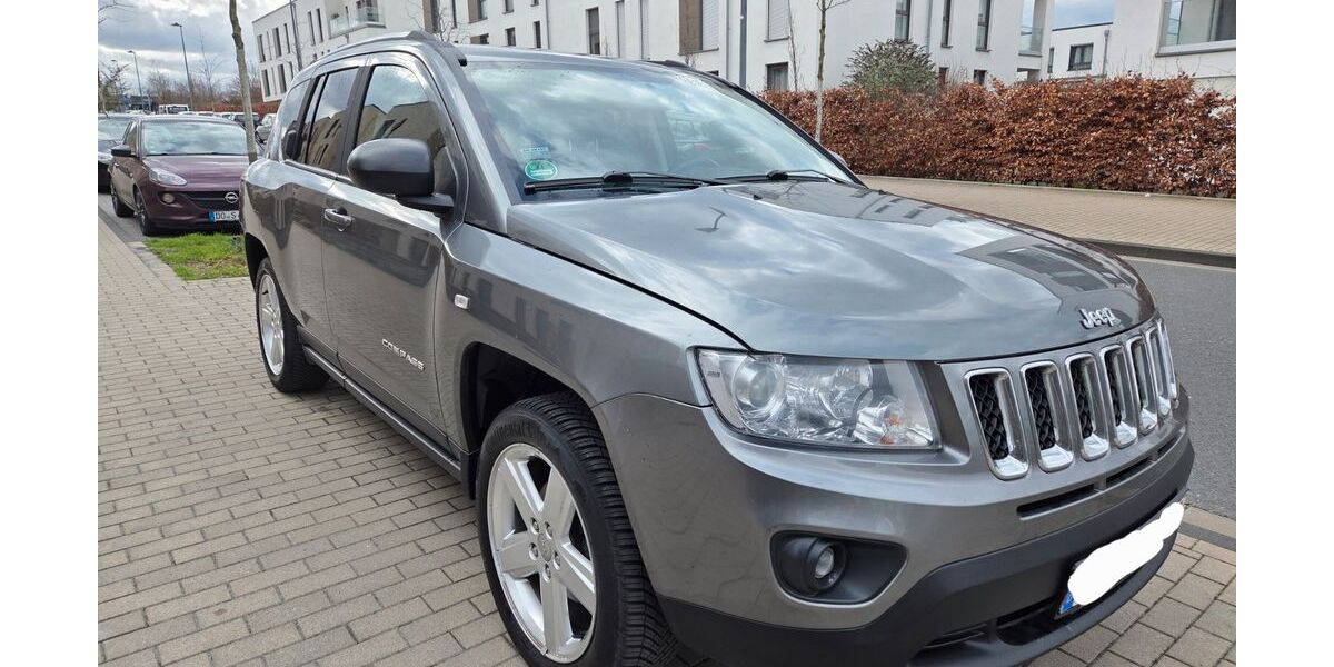 Jeep Compass 132.456 km 8.790 &euro; Dortmund 44263