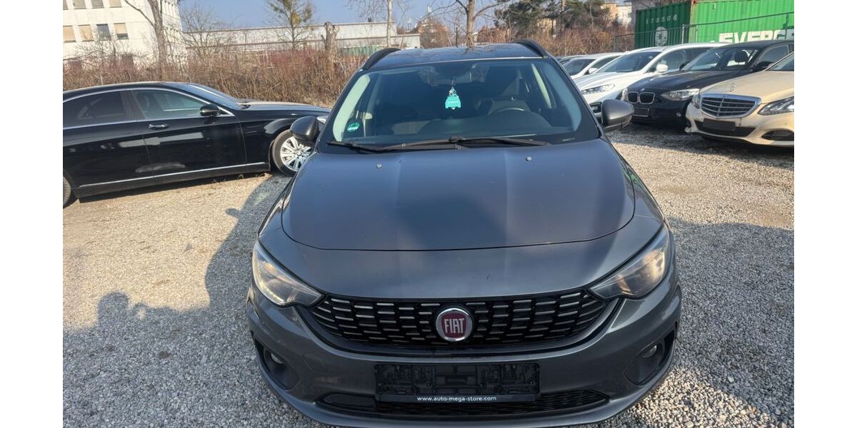 Fiat Tipo 184.000 km 4.999 &euro; München 81245