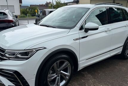 VW Tiguan 22.145 km 32.990 &euro; Höxter - Albaxen 37671