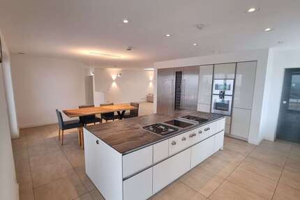 Haus zum Mieten in Leimen 3.500 € 320 m² 10 zimmer