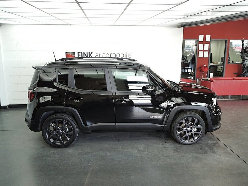 Renegade °IIIII° S-Edition 1.5L MHEV 48V DCT LED