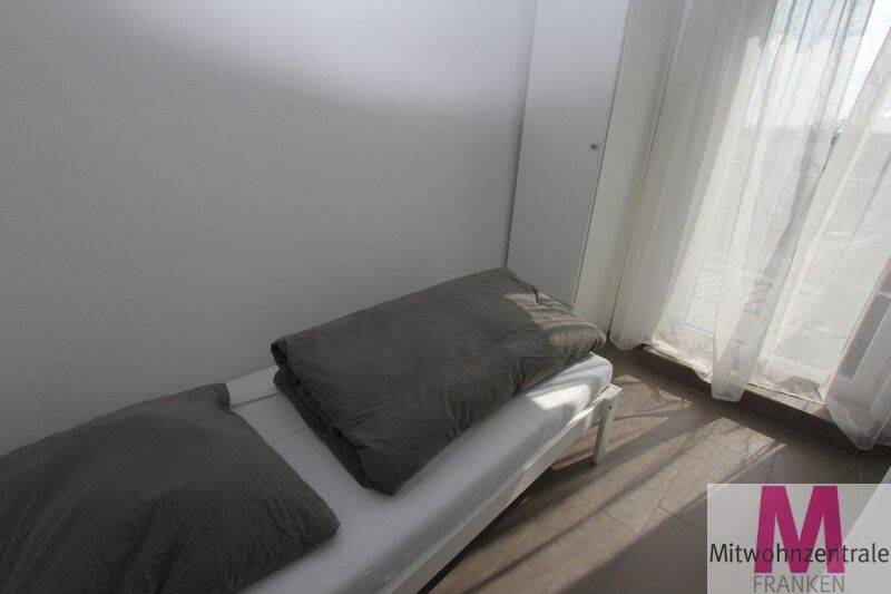 Etagenwohnung Nürnberg Thon - 4 Zimmer, 100 m&sup2;, 1.900&euro; | Angebot:26318710