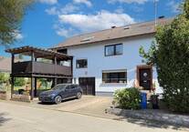 Großzügiges Haus mit EinliegerWohnung in 66882 Hütschenhausen zu verkaufen