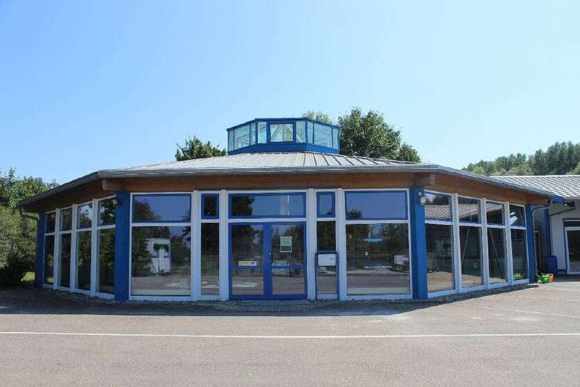 Halle in Buttenwiesen 1.100.000 €
