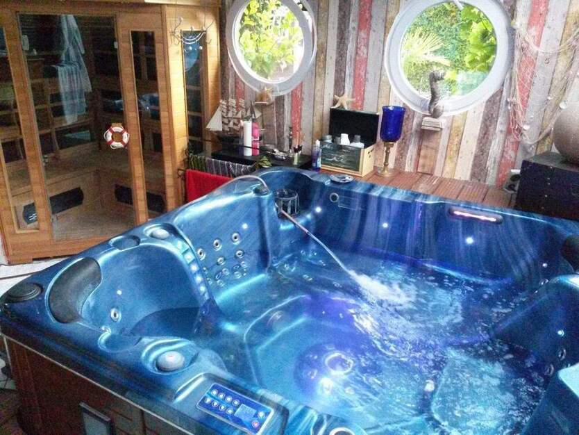 Courtagefrei - Traumhaus in exklusiver Wohnstrasse Nähe Krupunder See Pool - Whirlpool- Studio - AnkleideZimmer