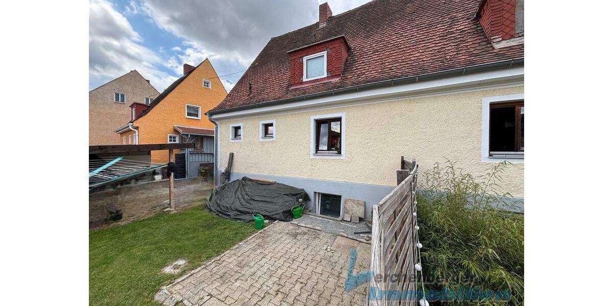 Doppelhaushälfte Plattling - 4 Zimmer, 106 m&sup2;, 190.000&euro; | Angebot:25669217