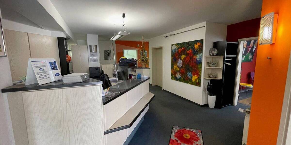 Gewerbeobjekt Kalchreuth - 5 Zimmer, 130 m&sup2;, 399.000&euro; | Angebot:26201982