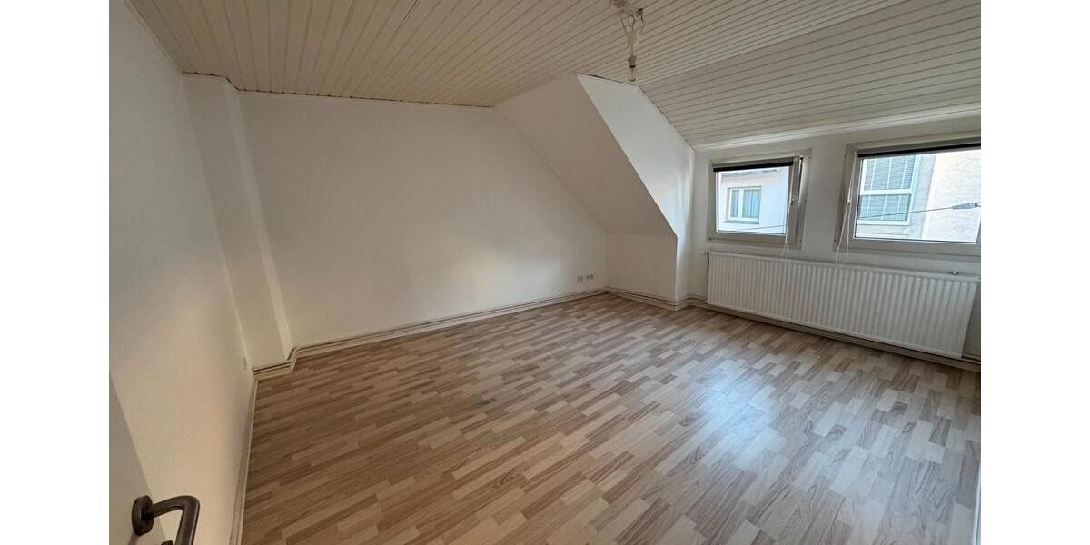 Dachgeschoßwohnung Remscheid Lüttringhausen - 2 Zimmer, 50 m&sup2;, 360&euro; | Angebot:26405952