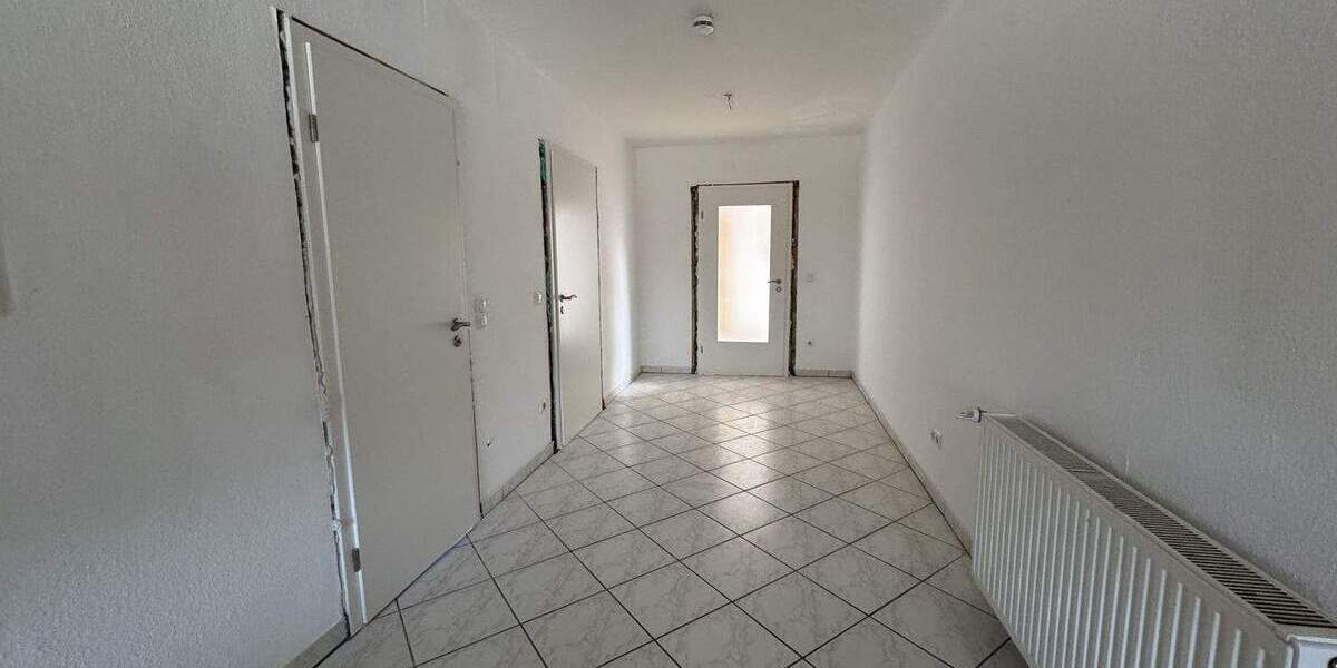 Etagenwohnung Bad Salzdetfurth - 4 Zimmer, 90 m&sup2;, 780&euro; | Angebot:25631121