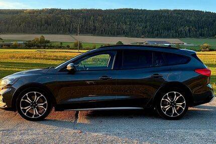 Ford Focus 104.827 km 14.699 &euro; Donaueschingen 78166