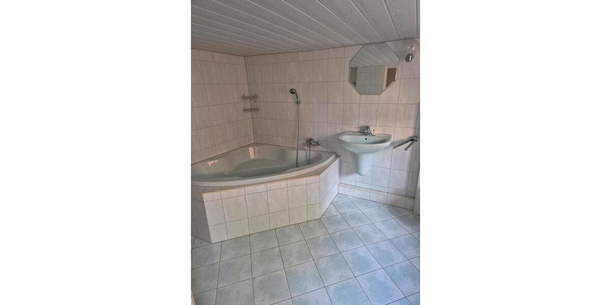 Einfamilienhaus Aschersleben - 4 Zimmer, 100 m&sup2;, 200.000&euro; | Angebot:26764213