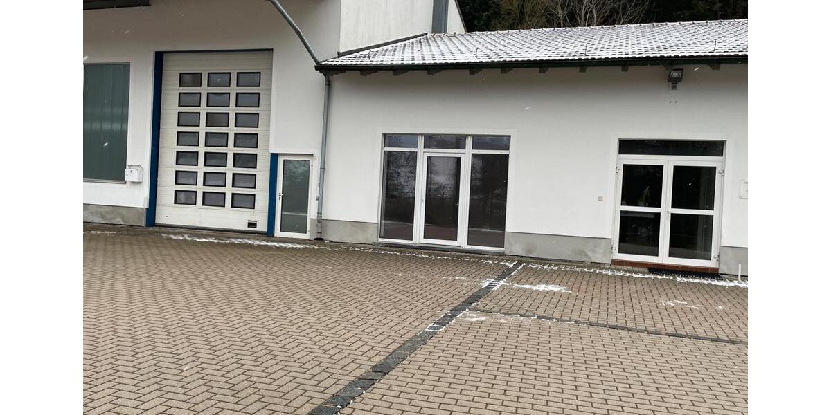 Büro mit guter Zufahrt und Parkmöglichkeit! zimmer