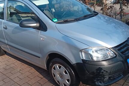 VW Fox 98.000 km 2.550 &euro; Köln 50858