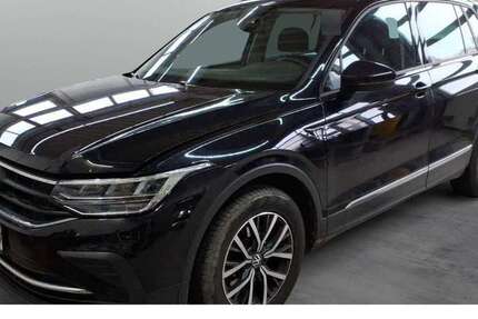 VW Tiguan 75.000 km 24.980 &euro; Würzburg 97076