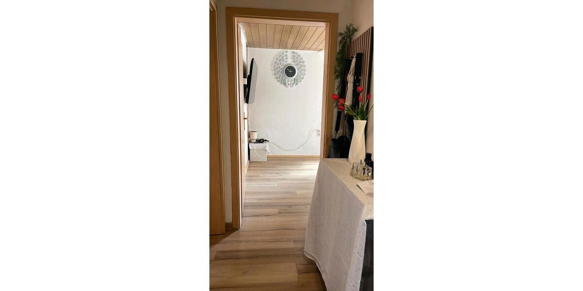 Erdgeschoßwohnung Sankt Georgen im Schwarzwald - 3 Zimmer, 80 m&sup2;, 785&euro; | Angebot:26231215