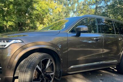 Volvo XC90 230.000 km 22.499 &euro; Frankfurt am Main 65936