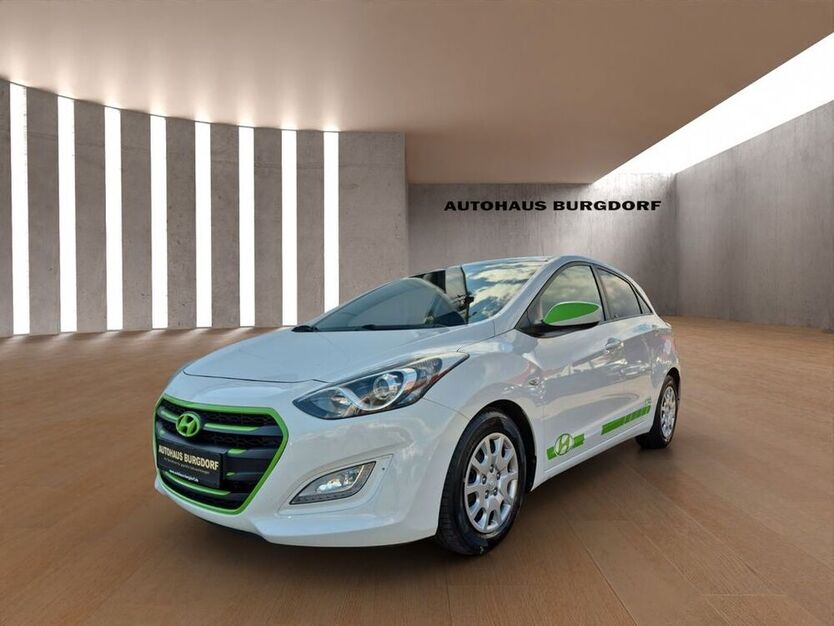 i30
