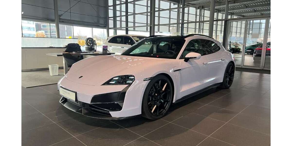 Porsche Taycan 2.730 km 148.700 &euro; Bielefeld 33719