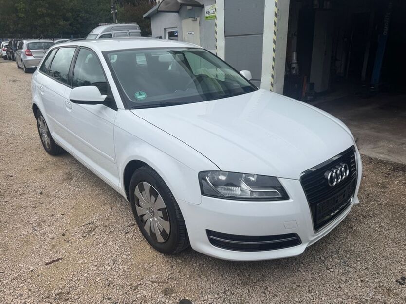 Audi A3 126.000 km 8.250 € Ulm-Donautal 89079